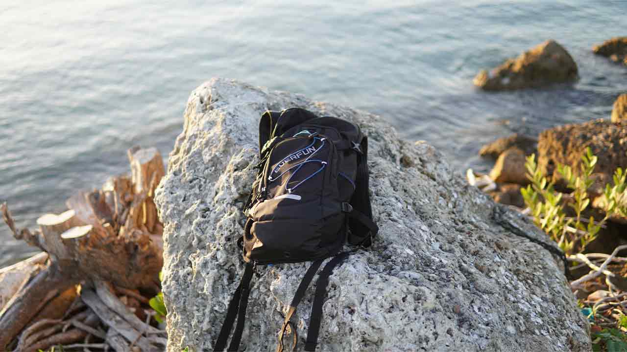 EVERFUN Hydration Backpack with 2L Reservoir Review - Top 10 Zone