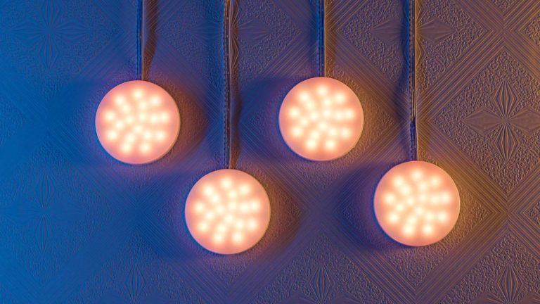 MYPLUS Smart Ambiance Puck Lights Review