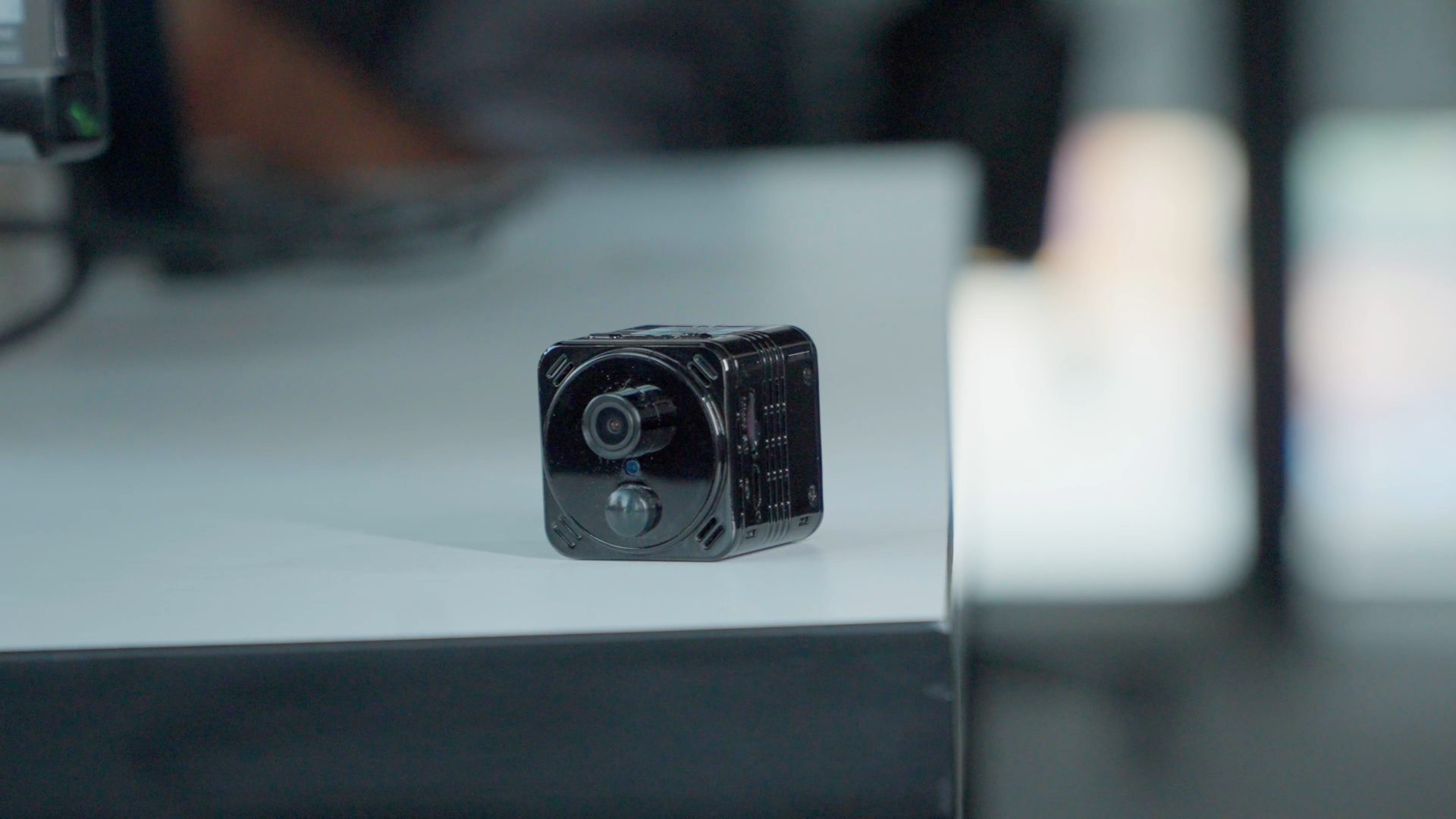 VIDCASTIVE Mini Spy Camera Review - Top 10 Zone